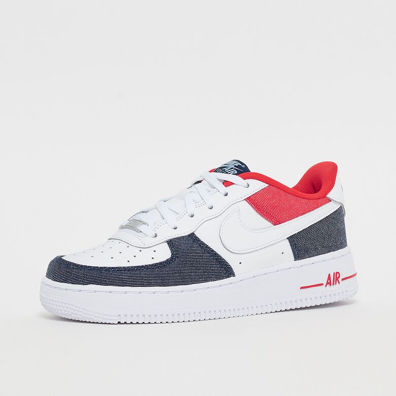 Compra NIKE Air Force LV8 (GS) white/white/midnight navy/chile red Back School Essentials en SNIPES
