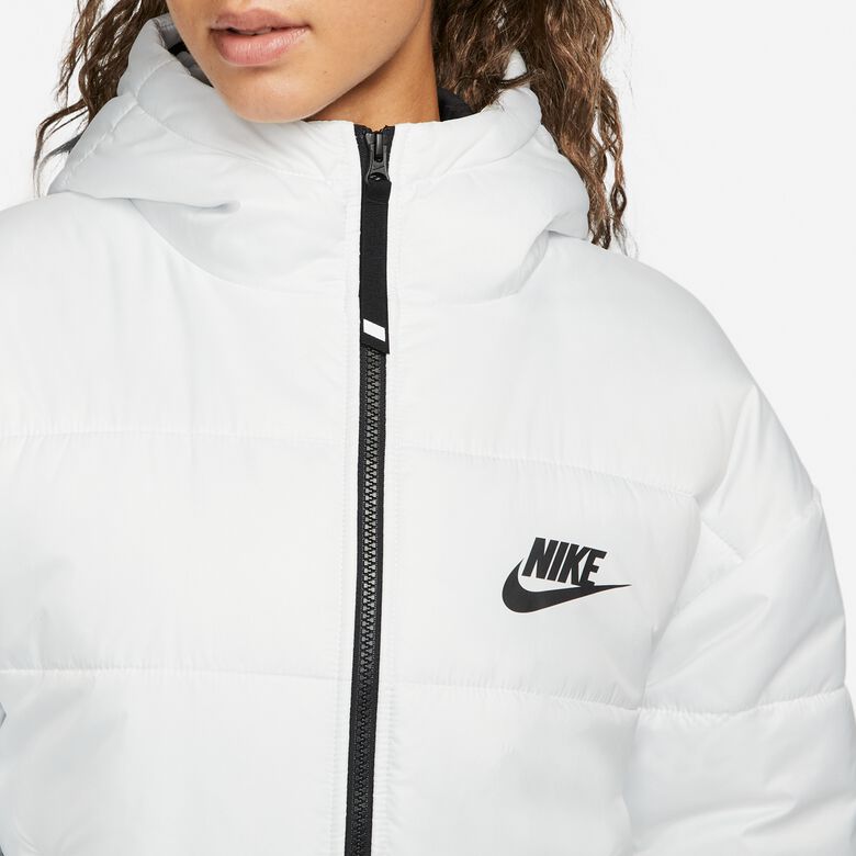 Compra NIKE Sportswear Therma-FIT Repel Synthetic-Fill Hooded Jacket summit white/black/black Invierno en SNIPES