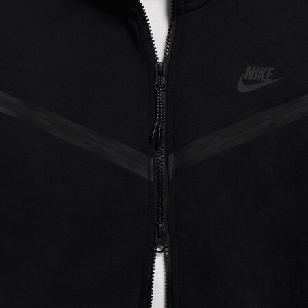 Compra NIKE Sportswear Tech Fleece Men's Full-Zip black/black Cozy Style en SNIPES