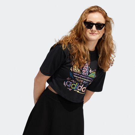 Compra adidas Unites Cropped Trefoil T-Shirt black/multicolor en SNIPES