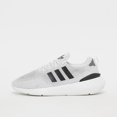 adidas Swift Run 22 W white/black/grey Sneaker SNIPES