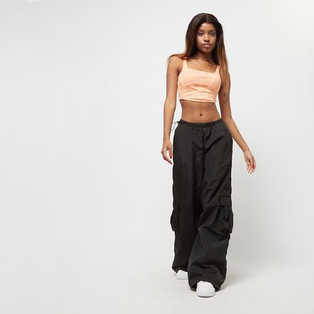 Compra Urban Classics Ladies Wide Crinkle Nylon Cargo Pants Black  Pantalones cargo en SNIPES | Weite Hosen