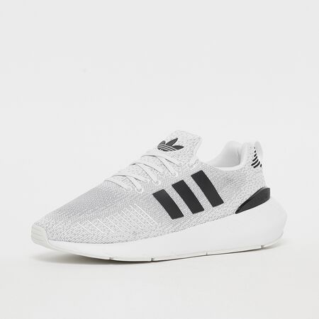 adidas Swift Run 22 W white/black/grey Sneaker SNIPES