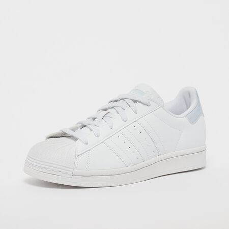 vértice Es mas que enlazar Compra adidas Originals Zapatillas Superstar white White Sneakers en SNIPES