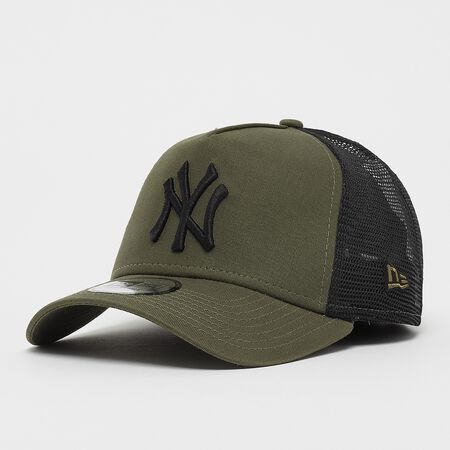 9Forty Trucker MLB New York Yankees Essential