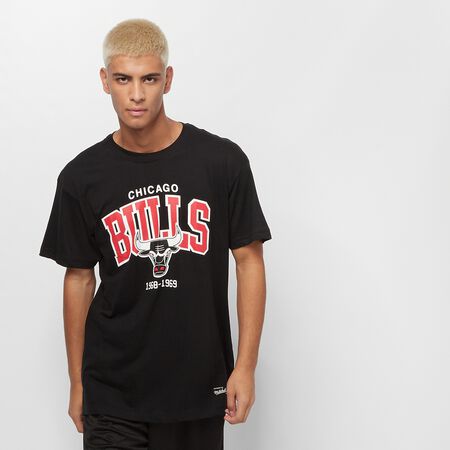 Compra Mitchell & Ness NBA Chicago Bulls Table Top T-Shirt Deal en SNIPES